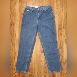 RARE!! Vintage, Lee Riders, Misses Size: 14P, Relaxed Fit, Taper Leg, Mom Jeans